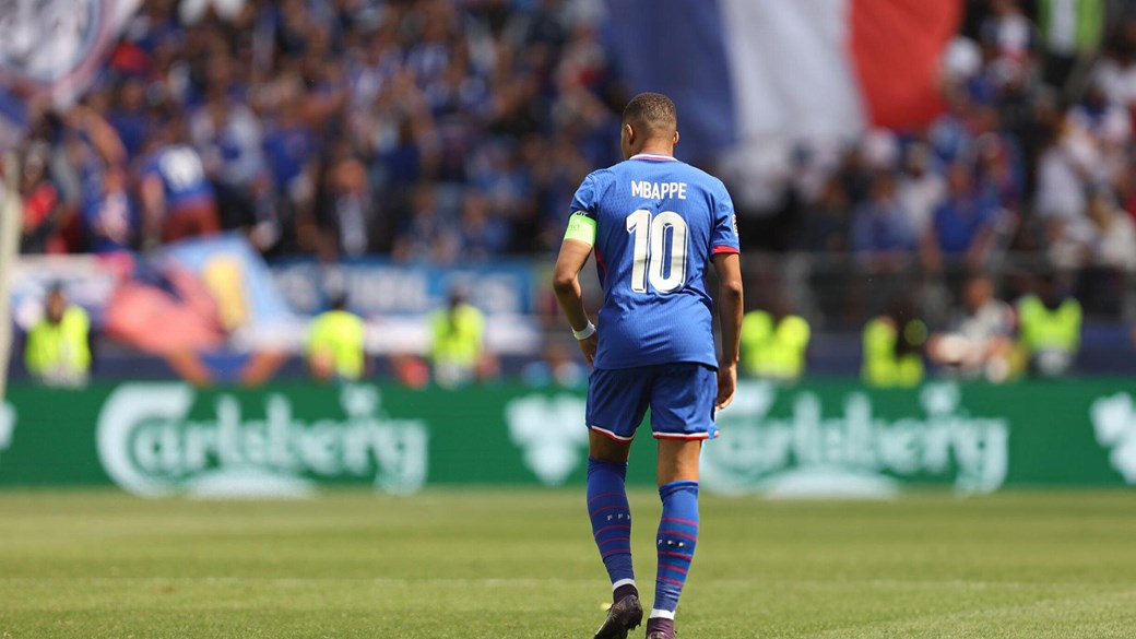 مبابي .. أسطورة فرنسا الحاضرة