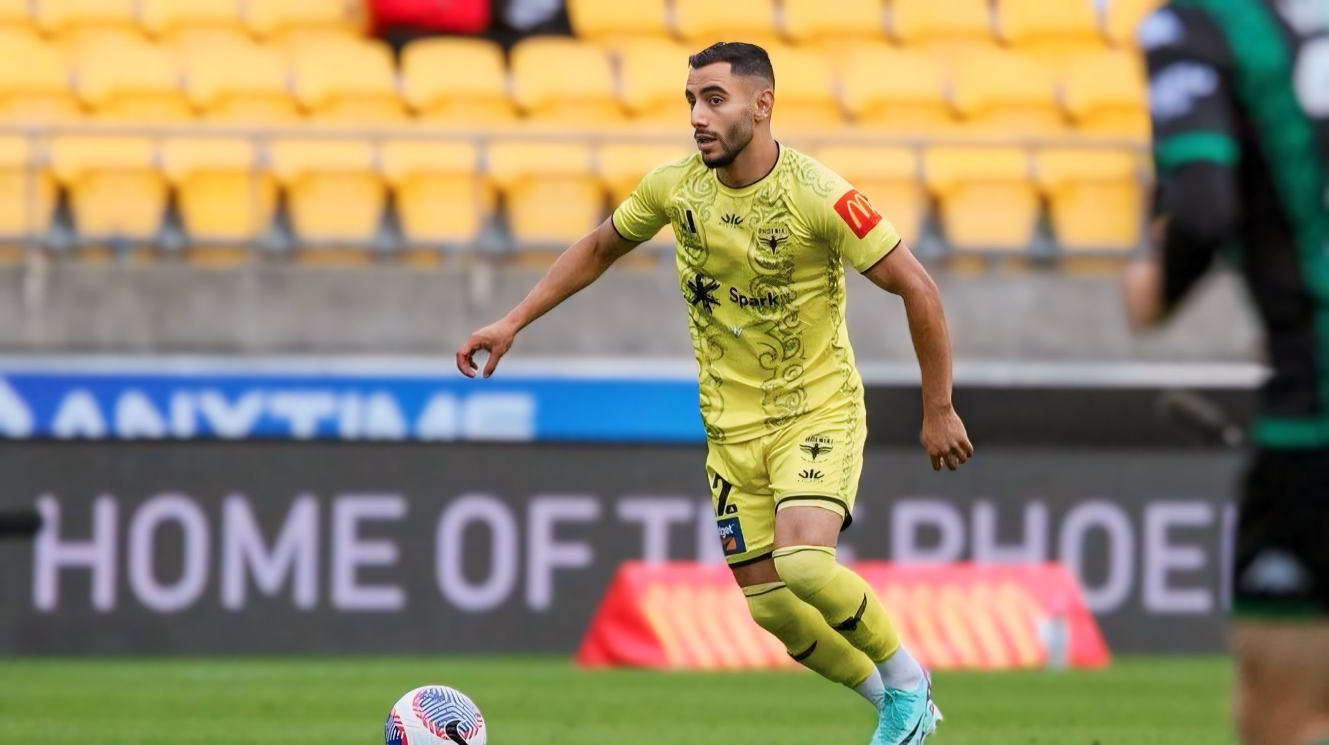 محمد الطائي: متشوق لإرتداء قميص العراق.. وهذا الفارق بين الكرة الأسترالية والعراقية