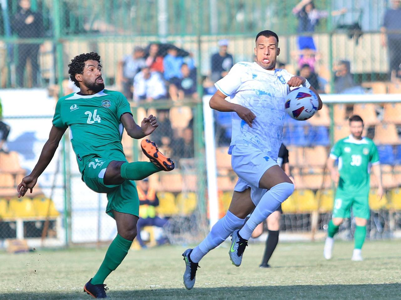 الشرطة يسعى لإستعادة صدارة الدوري.. ومواجهة شرسة بين دهوك ونوروز