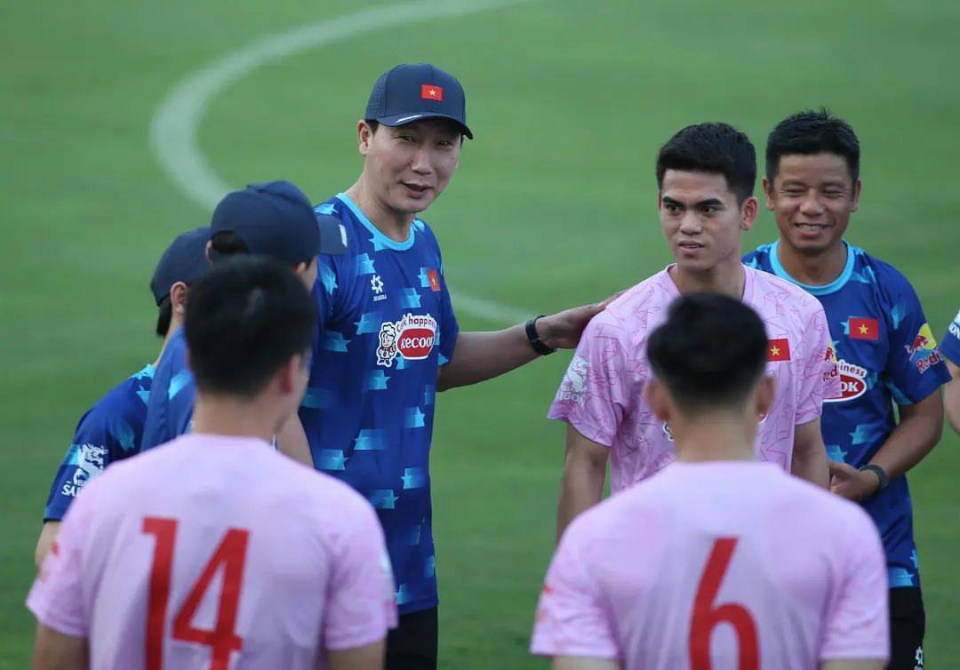 فيتنام ينهي استعداداته لمواجهة أسود الرافدين