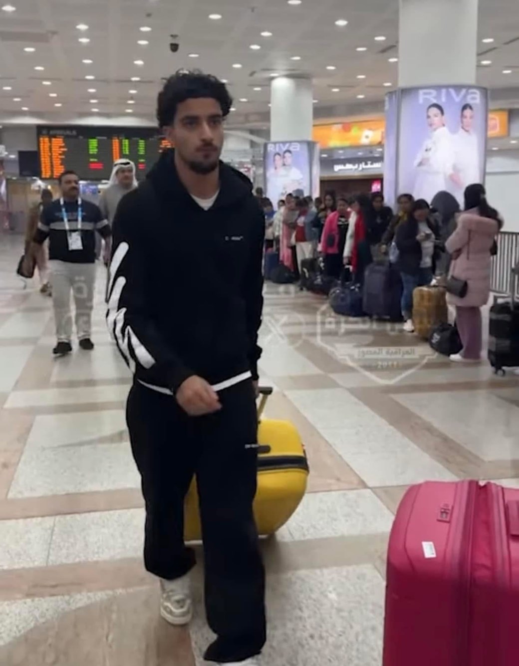 اقبال يصل الكويت وينخرط بتدريبات المنتخب