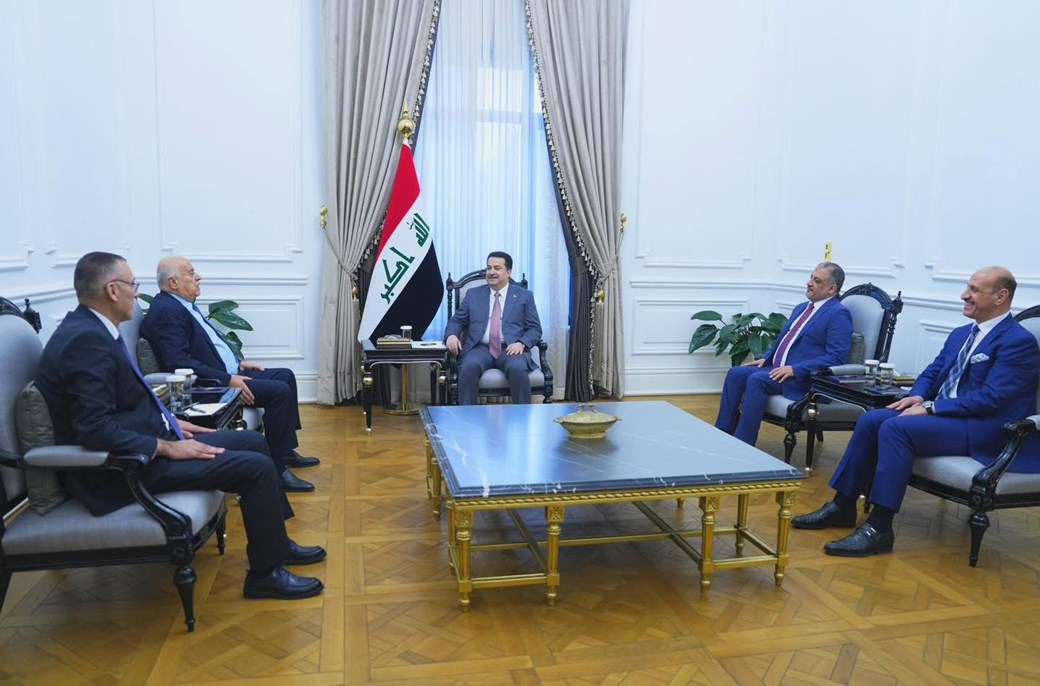رئيس الوزراء يستقبل جبريل الرجوب