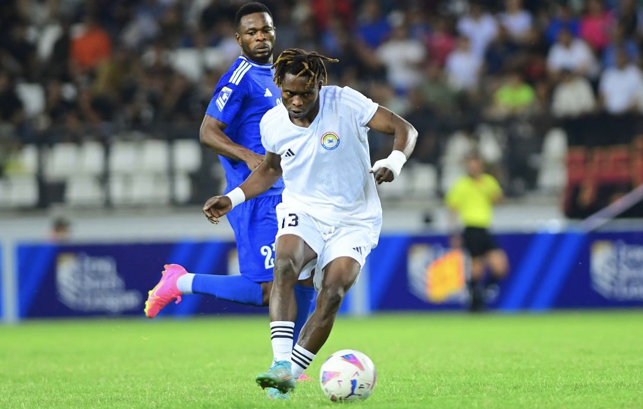 الزوراء يواصل صحوته ويضيق الخناق على القوة الجوية 