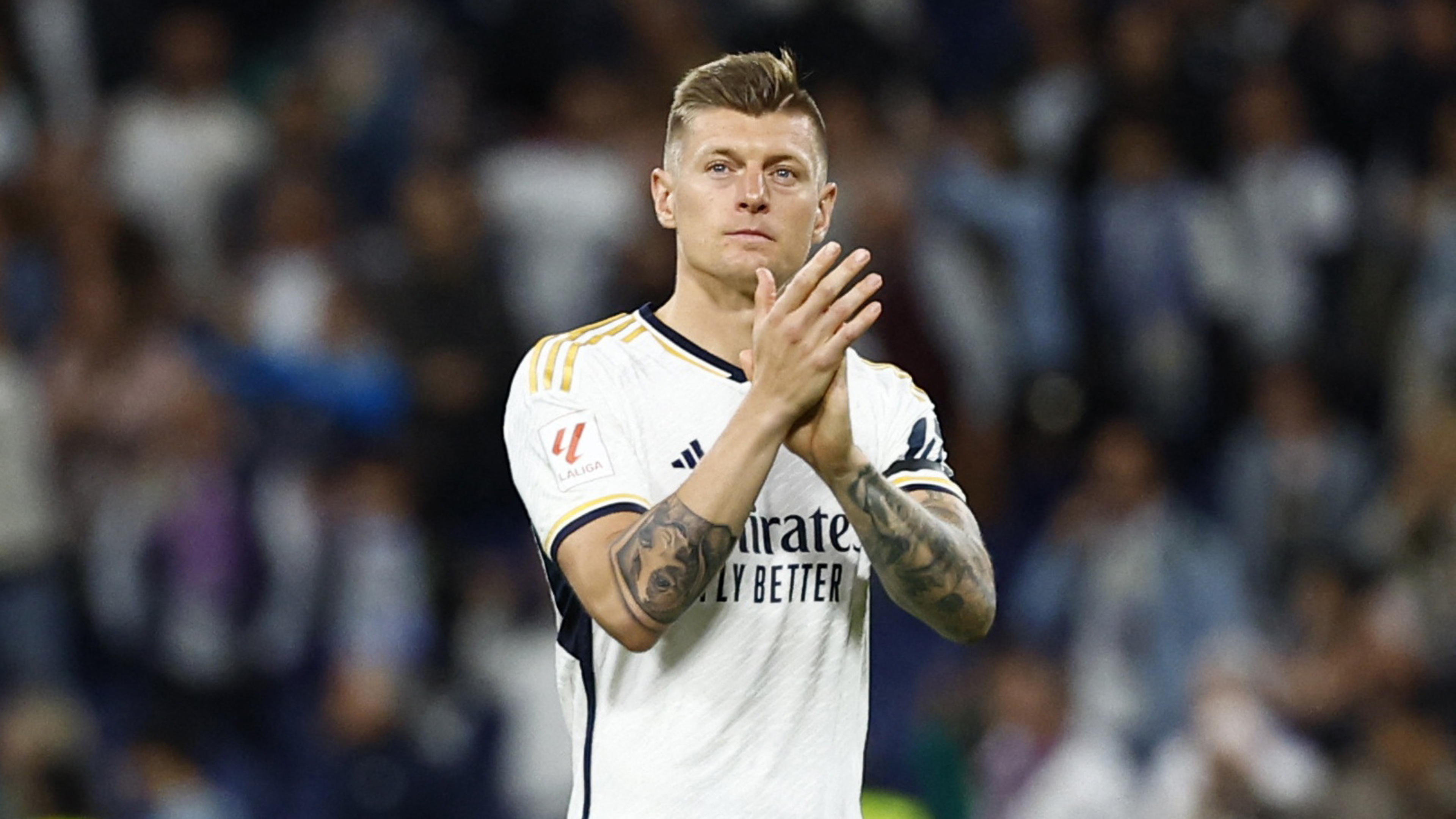 أسطورة ريال مدريد توني كروس يعلن عن اعتزاله المفاجئ نهاية الموسم