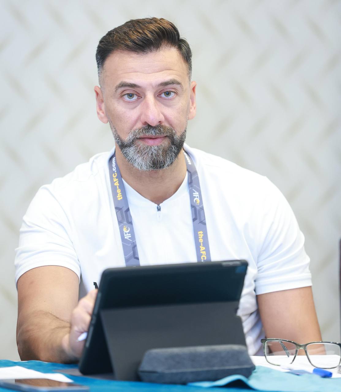 محمد عماد:  الجانب الكويتي متعاون جداً ومنتخبنا جاهز لموقعة الغد