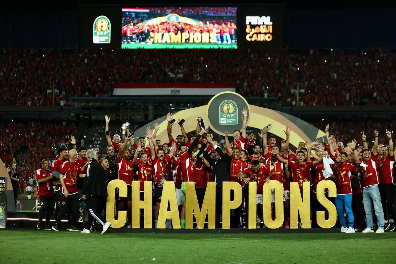 الأهلي المصري يتوج ببطولة دوري أبطال إفريقيا للمرة الـ12