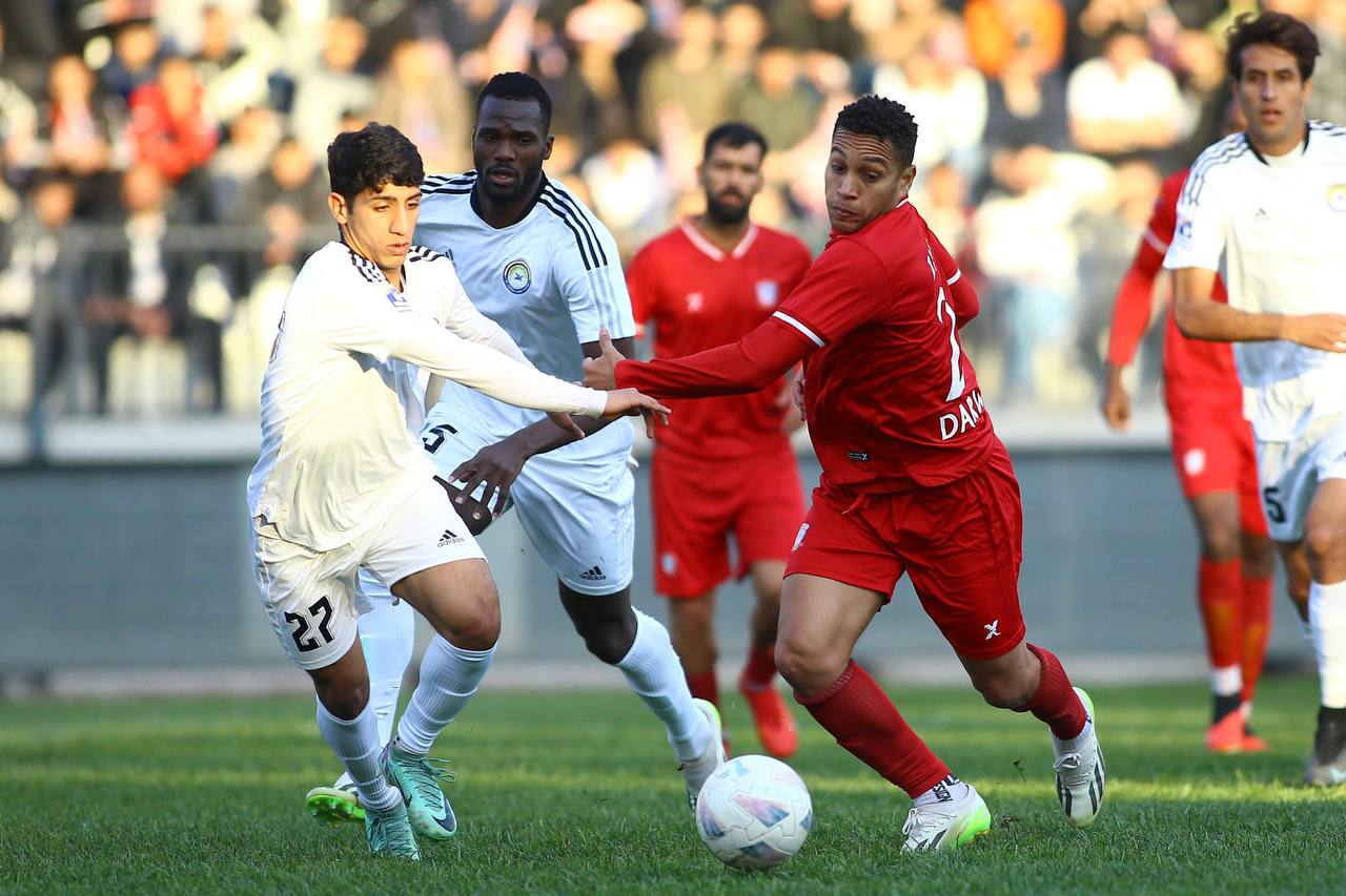 الزوراء يأمل في مواصلة صحوته.. والجوية يسعى لإستعادة الصدارة من الشرطة