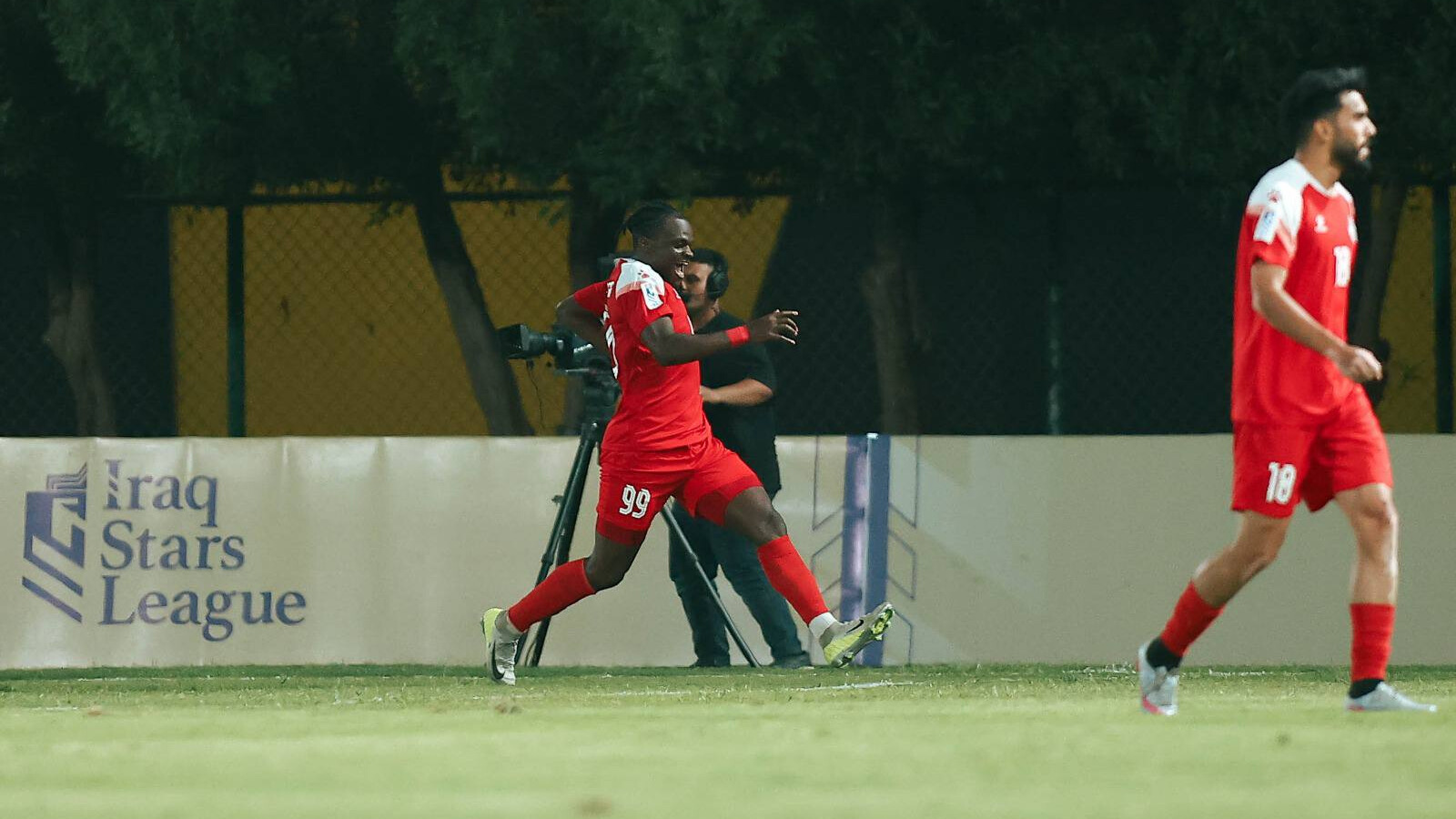 الموصل يتألق ويفوز بثلاثية على أمانة بغداد في دوري نجوم العراق